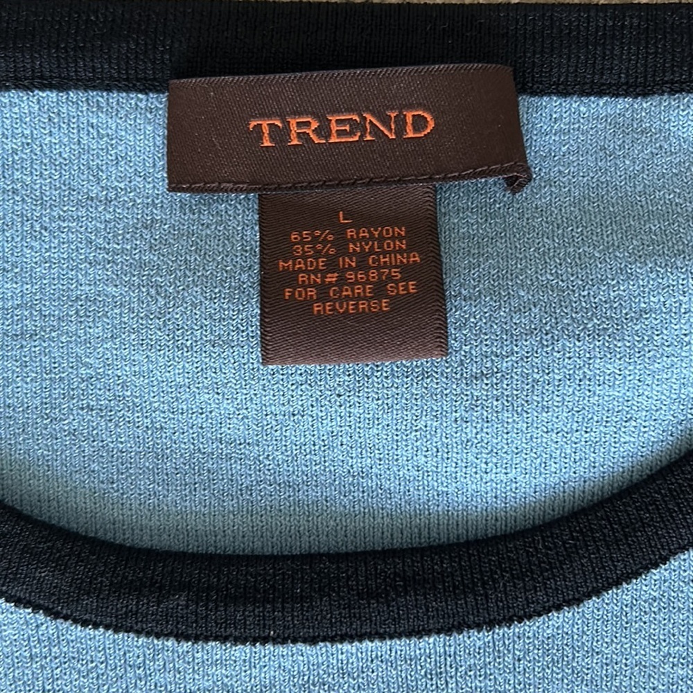 TREND Tank Top - Picture 7 of 8